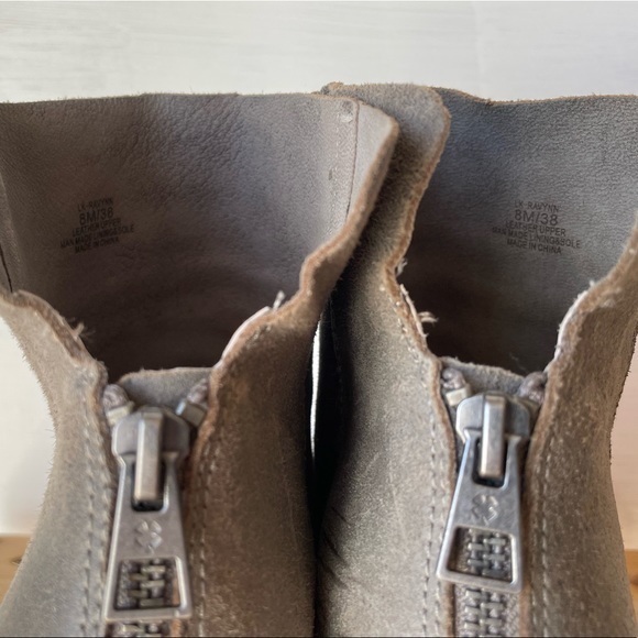 Lucky Brand Block Heel Ravynn Leather Booties Size: 8 - Picture 7 of 10